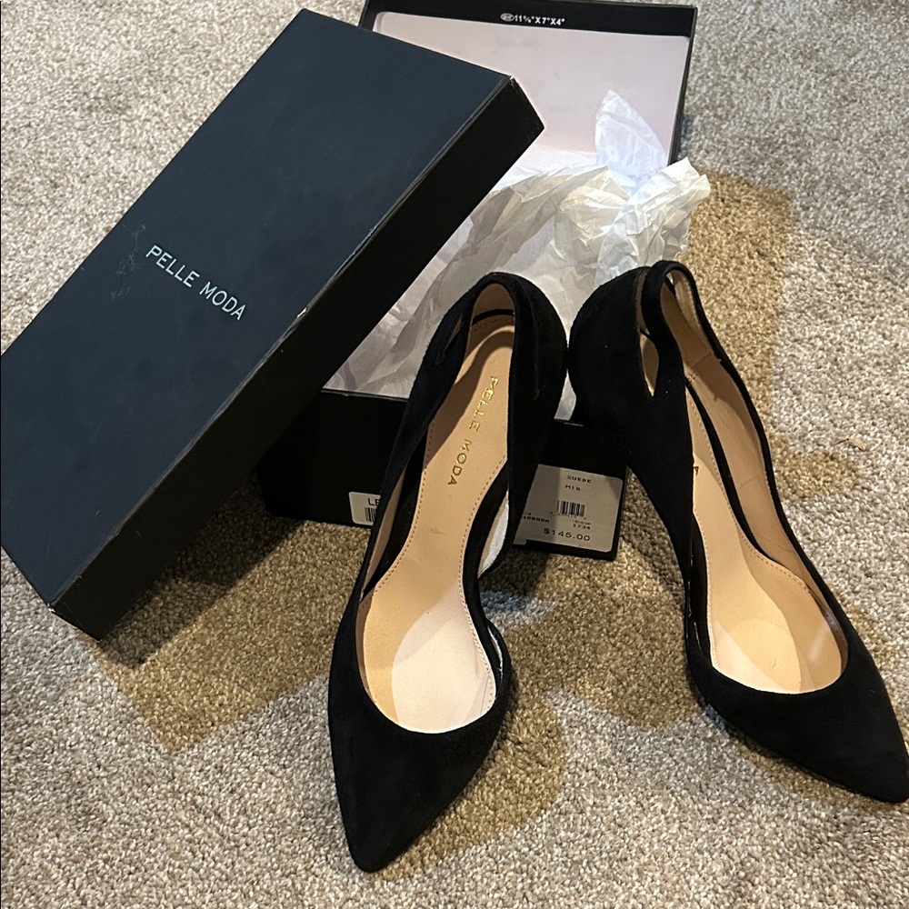Pelle Moda Elegant Black Suede Heels